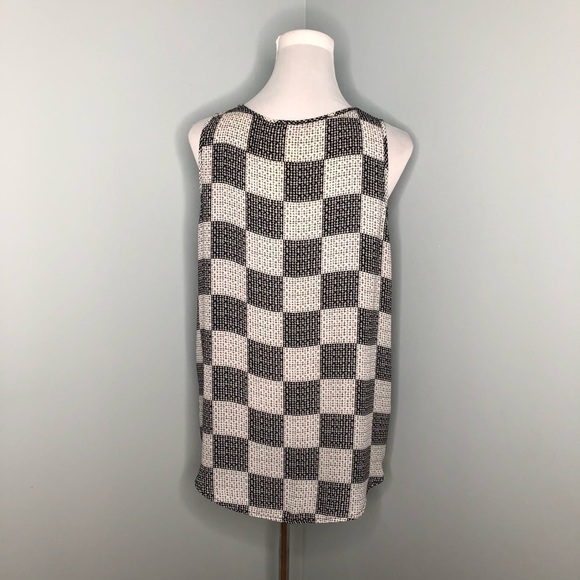 Smart Set Black & White Zippered Blouse - Picture 5 of 7